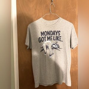 Mens short sleeve graphic tee